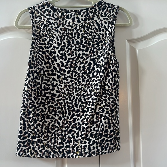 Cabi #5759 Knotty Tank - Picture 4 of 4